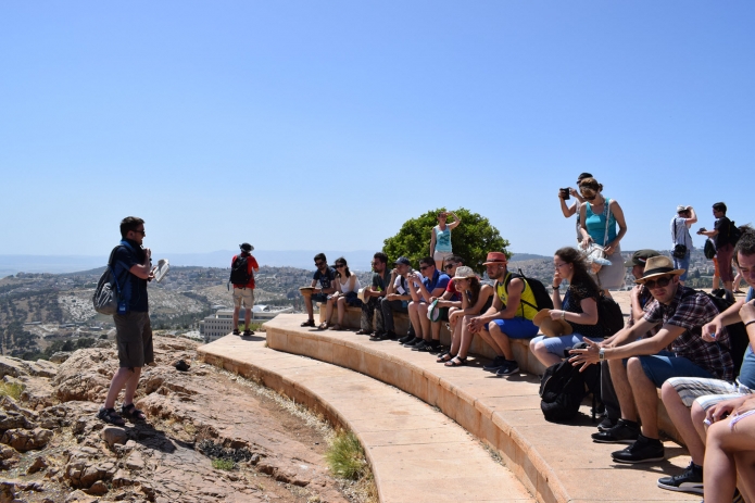 Magaslat Názáret közelében, ahonnan le akarták taszítani Jézust