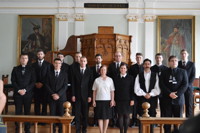 A 2016-2017-es év végzős hallgatói évfolyamfelelős tanárukkal